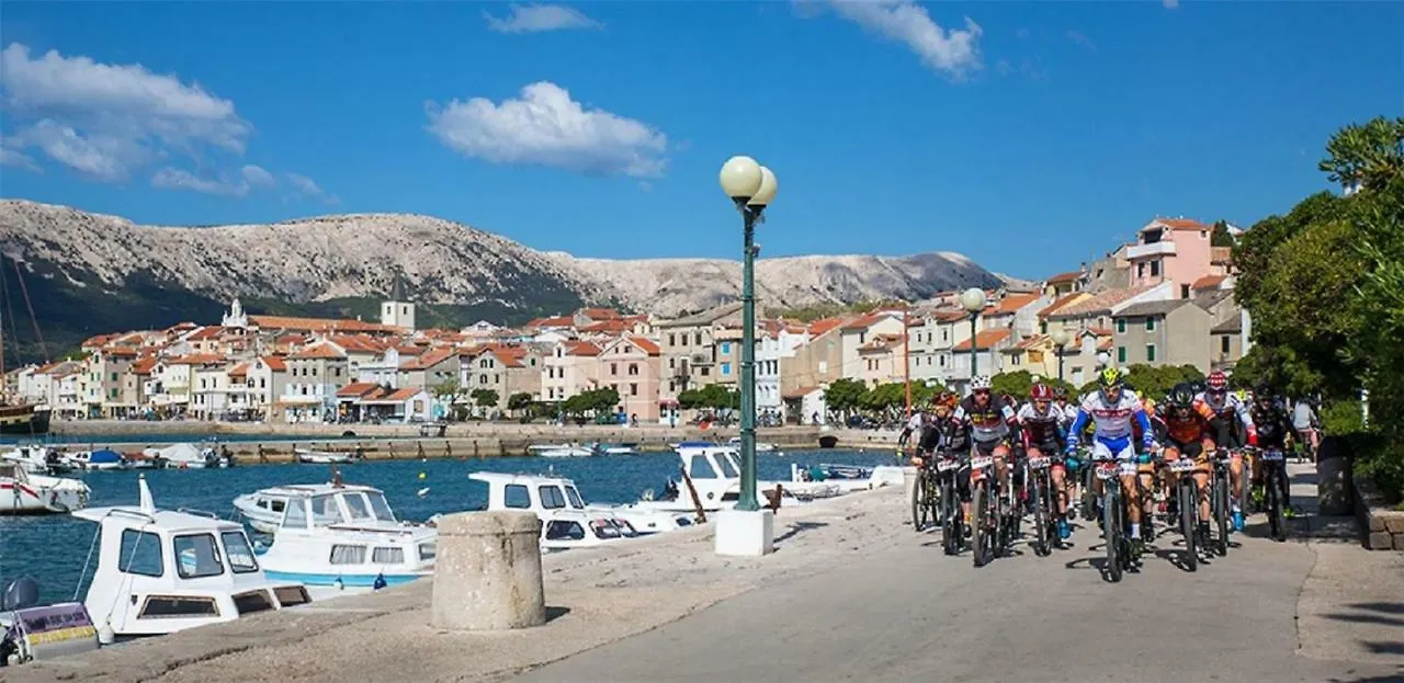 Apartments Alfa Baška 0*,